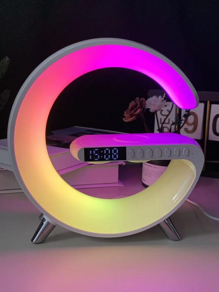 G-Shaped LED Lamp